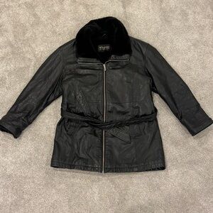 Wilson’s Women’s Faux Fur Trim Lined Penny Lane Size Large Black Leather Coat